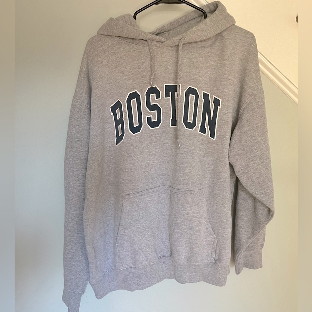 oversized boston sweatshirt